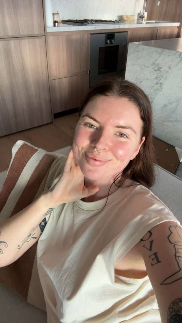 I’M VERY MUCH AVAILABLE TONIGHT FOR HOOKUP. I DO MEETUPS , MASSAGES , SELL KINDS OF DRUGS, PILLS AND WEED!TEXT: 17862849357 - Image 2